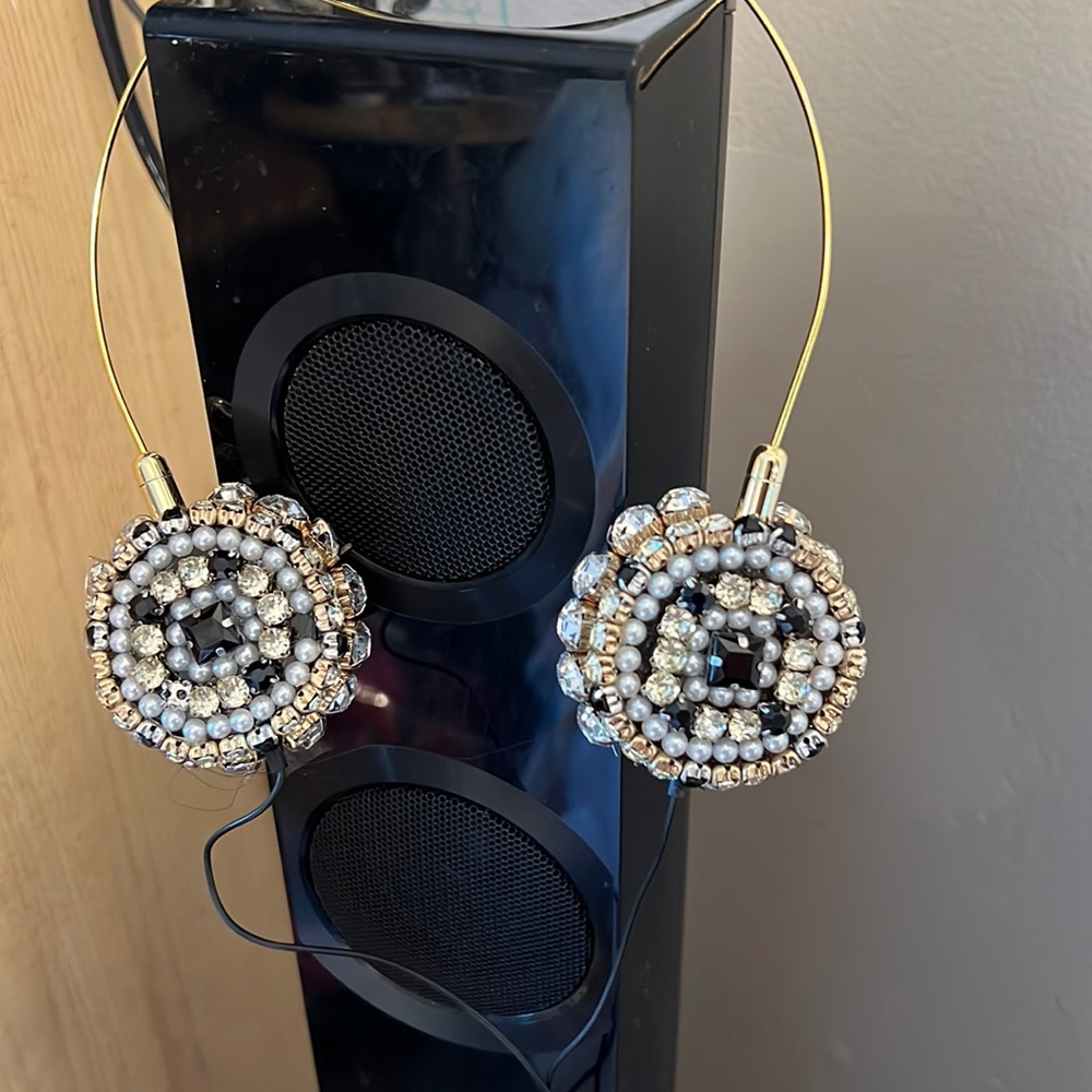 Head phones